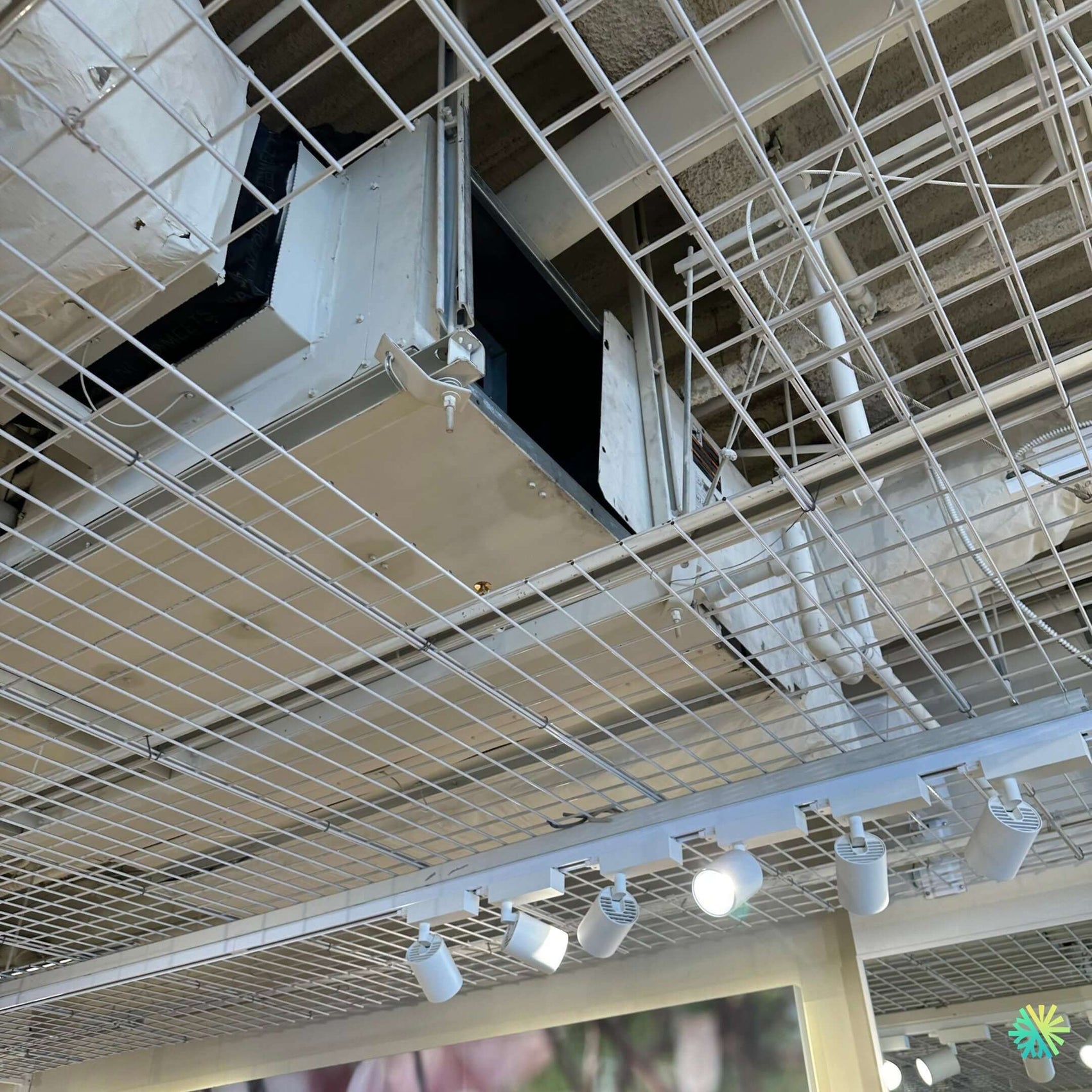 CVC Commercial à Montréal : Entretien préventif d’un système gainable pour un magasin de détail