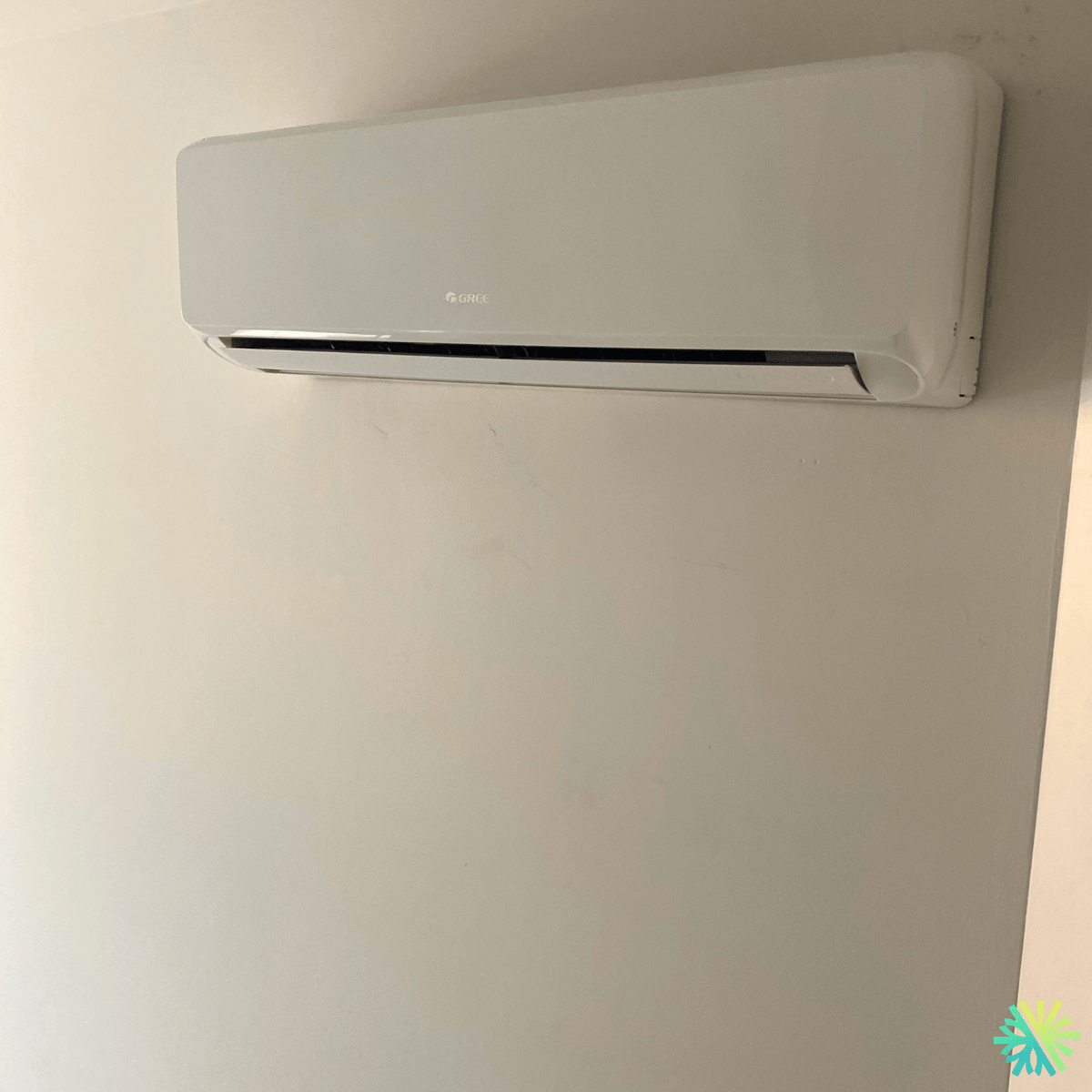 Installation d’une thermopompe murale Gree à Rosemont–La Petite-Patrie