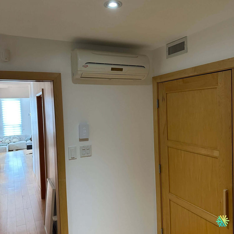 Appel de service pour une thermopompe murale Gree à Chomedey (Laval)