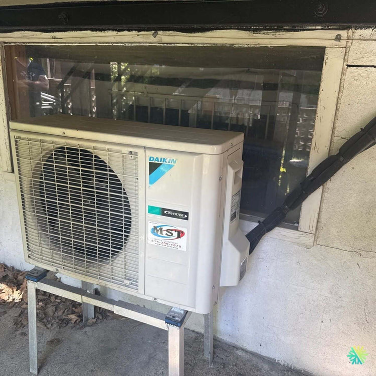 Réparation d’une thermopompe murale Daikin à Saint-Bruno