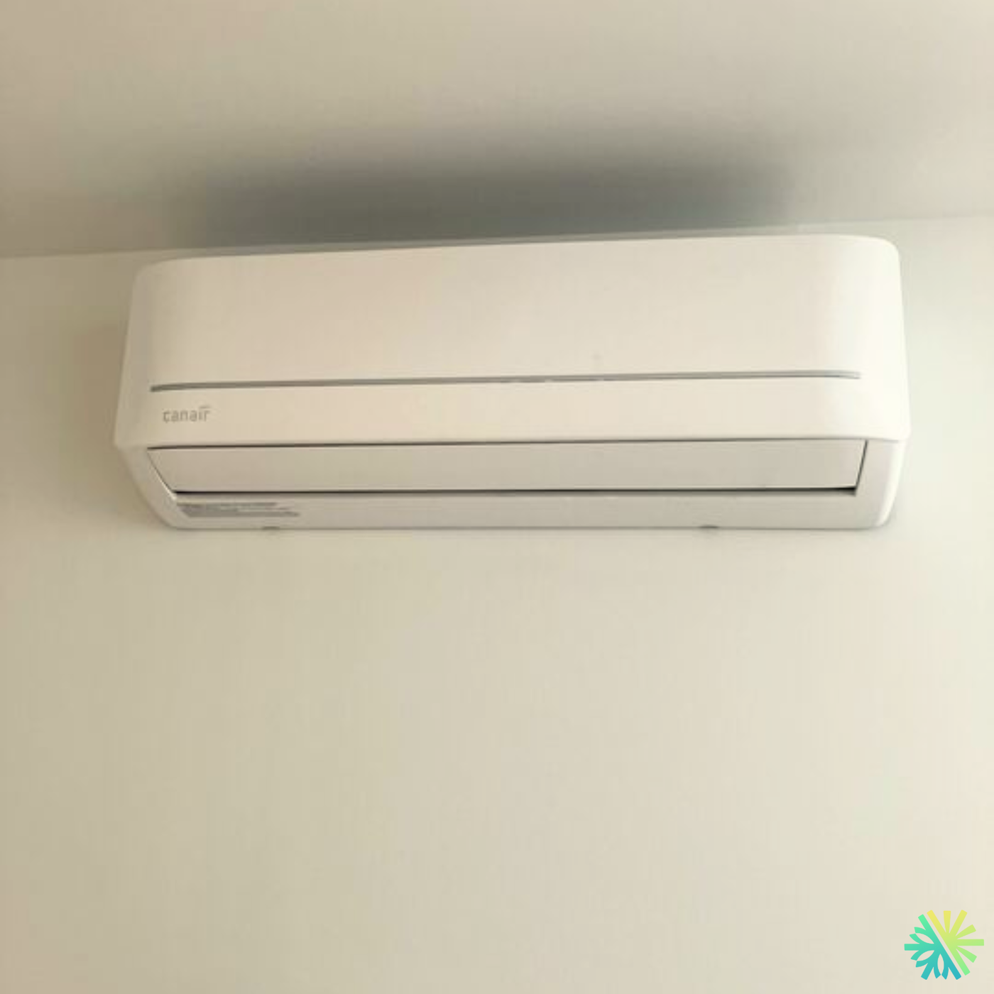 Installation d’une thermopompe murale Canair à Ville-Marie (Montréal)