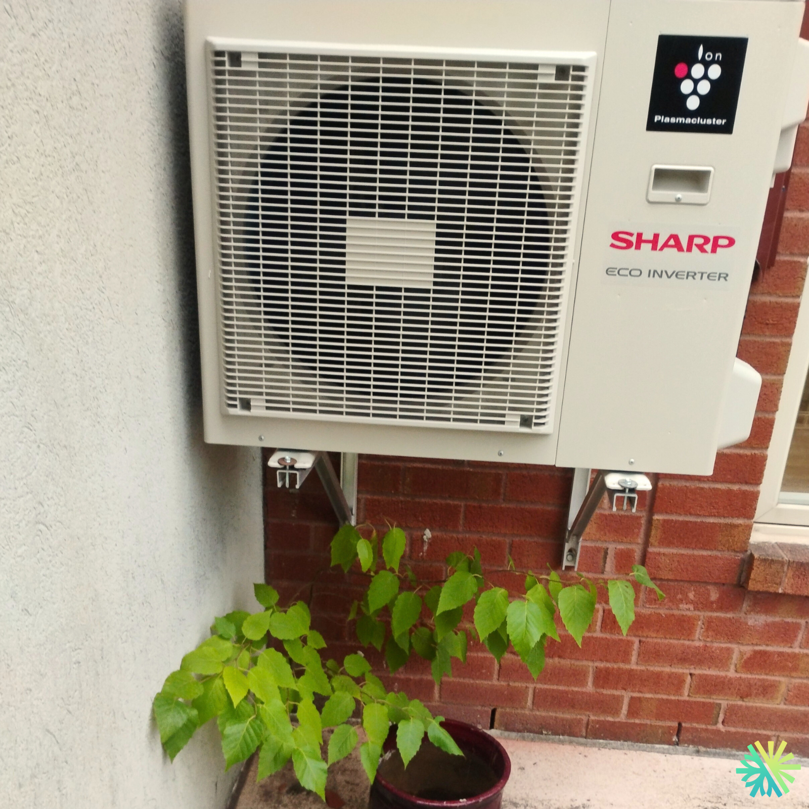 Réparation d’une thermopompe murale Sharp à Rosemont–La Petite-Patrie (Montréal)