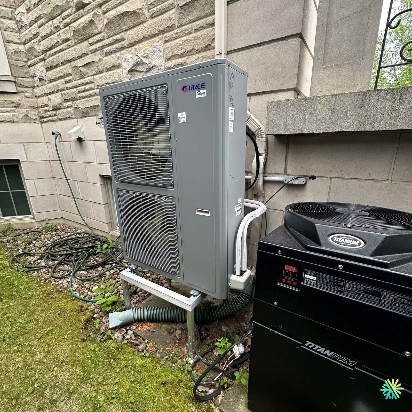 Installation d’une thermopompe centrale Gree Flexx à Outremont