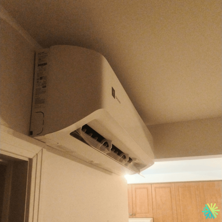 Installation d’une thermopompe murale Sharp à Villeray–Saint-Michel–Parc-Extension (Montréal)