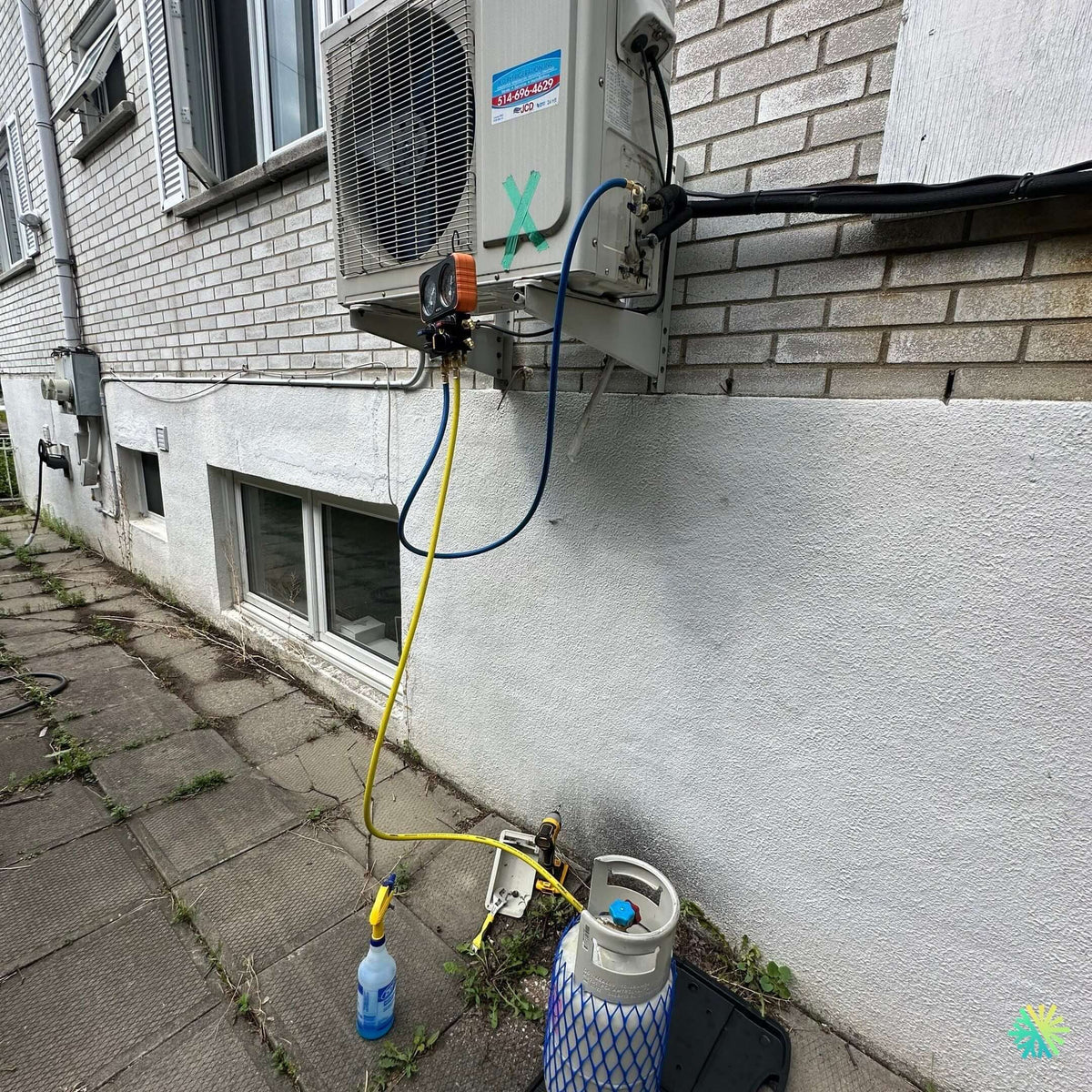 Réparation d’une thermopompe murale Midea à Côte-des-Neiges–Notre-Dame-de-Grâce