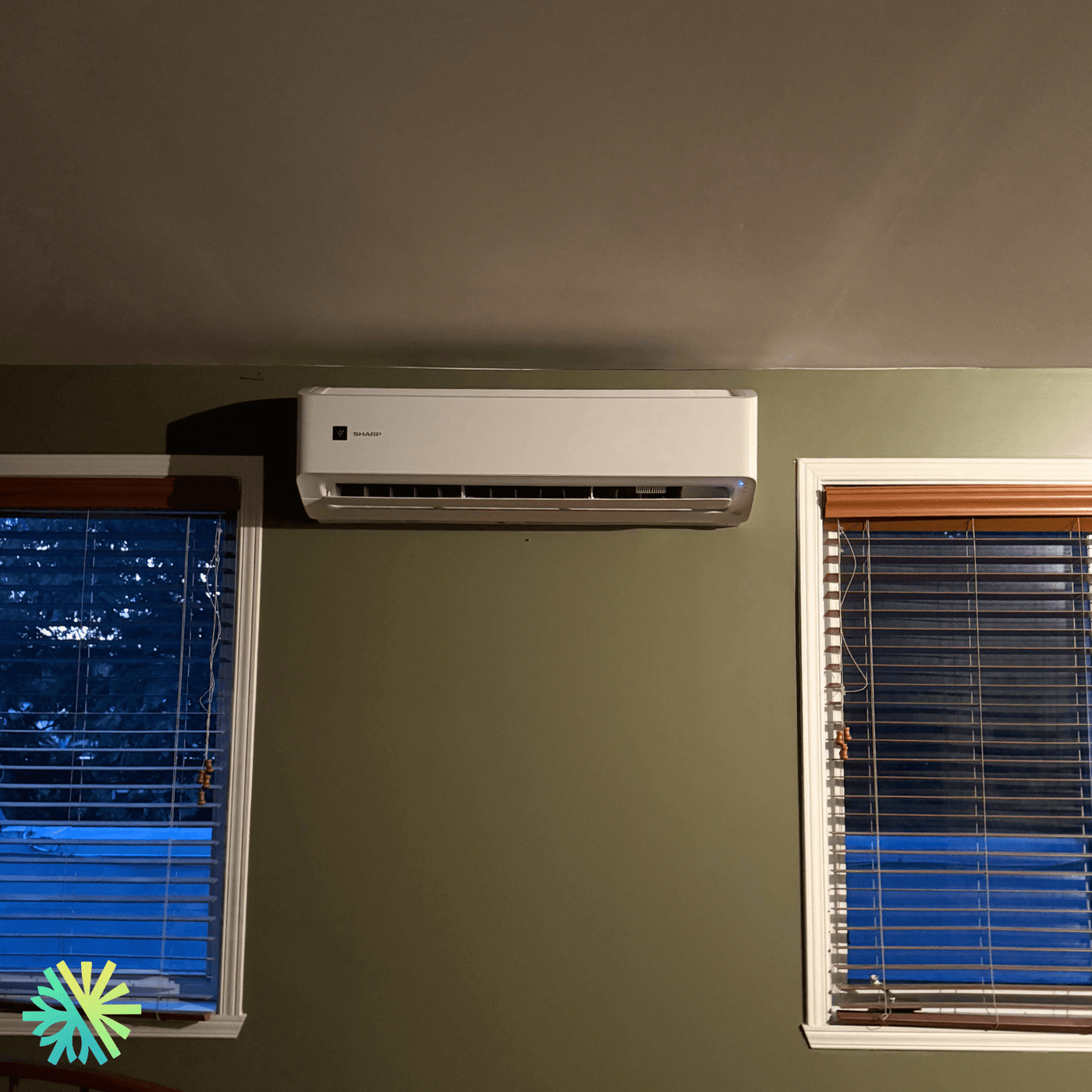 Installation d’une thermopompe murale Sharp ZU1 mini split à Brossard