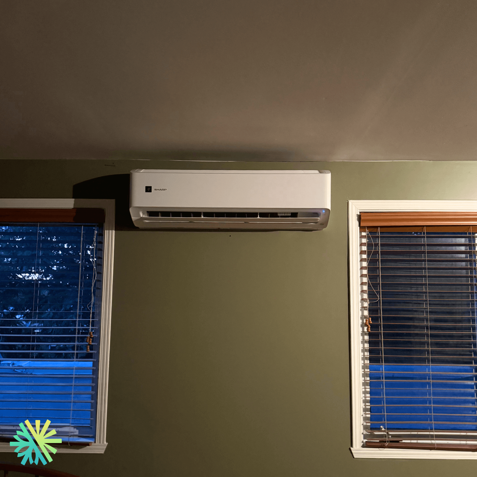 Installation d’une thermopompe murale Sharp ZU1 mini split à Brossard