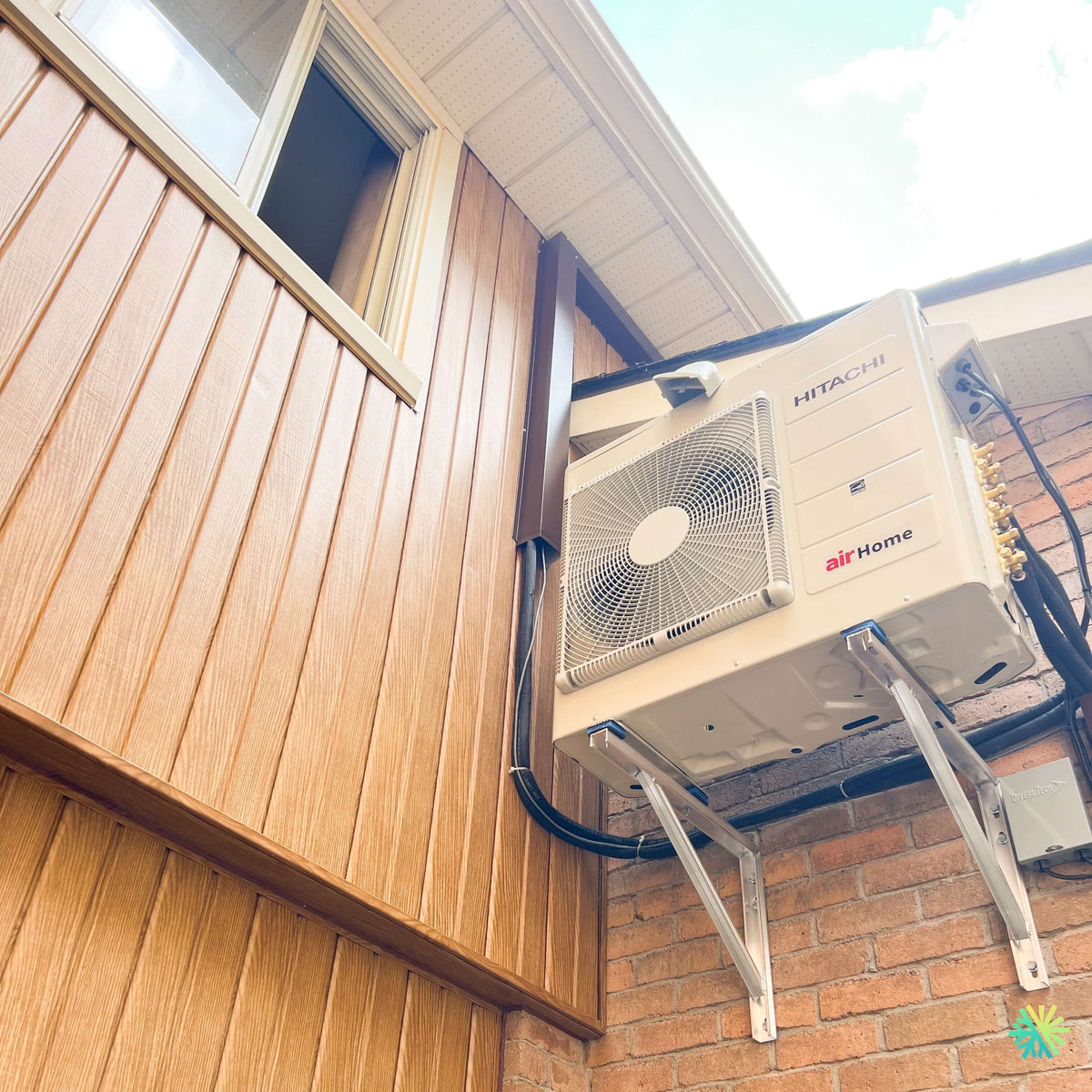 Installation d’une thermopompe multizone triple zone HITACHI airHome Multi à Rivière-des-Prairies–Pointe-aux-Trembles, Montréal