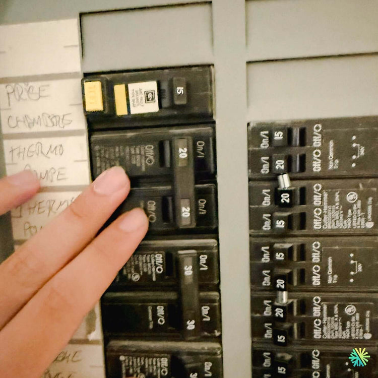 Témoignage d’un propriétaire à Longueuil : 40 % d’économies sur sa facture grâce à la thermopompe centrale