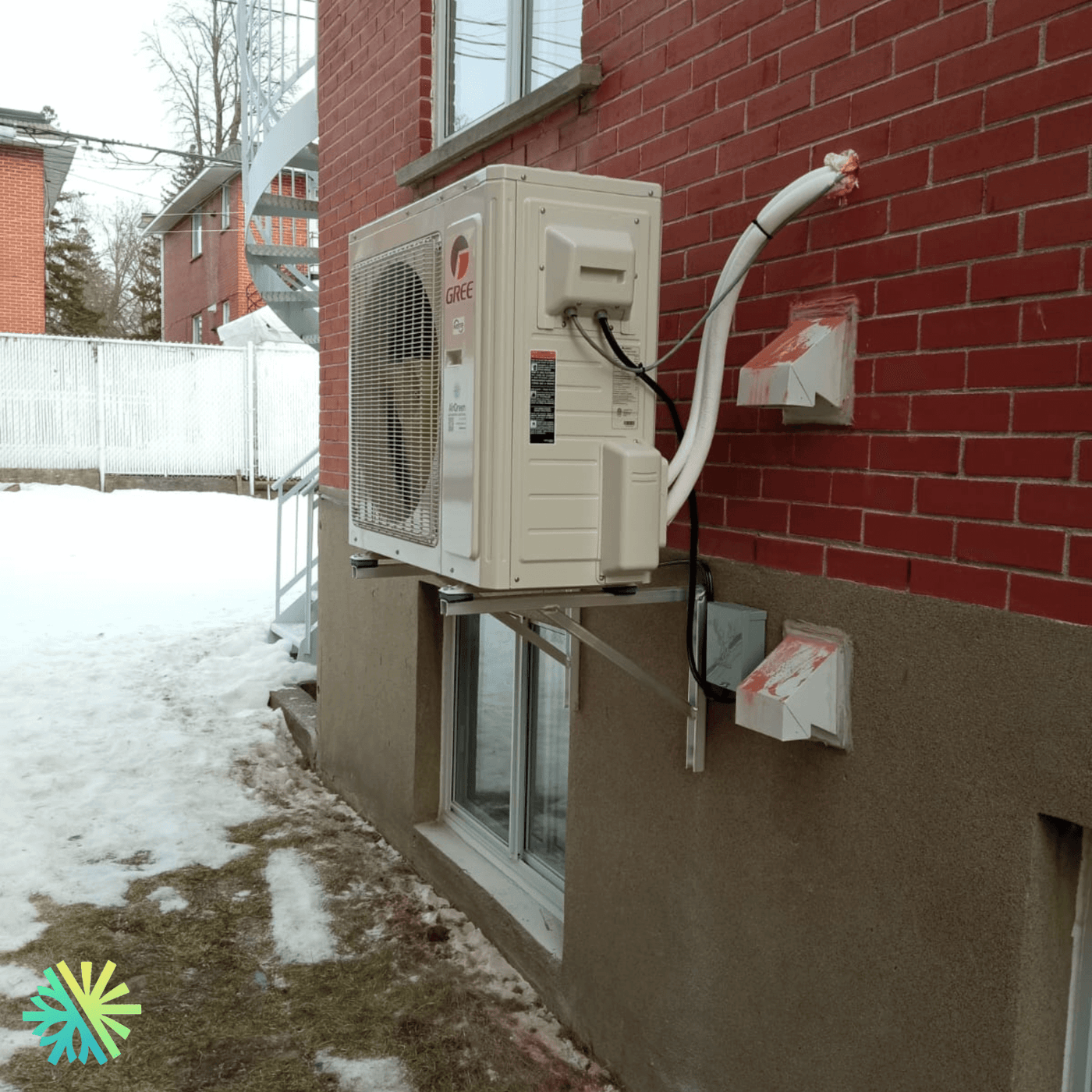 Installation d'une thermopompe murale double zone Gree Multi GEN2 à Laval