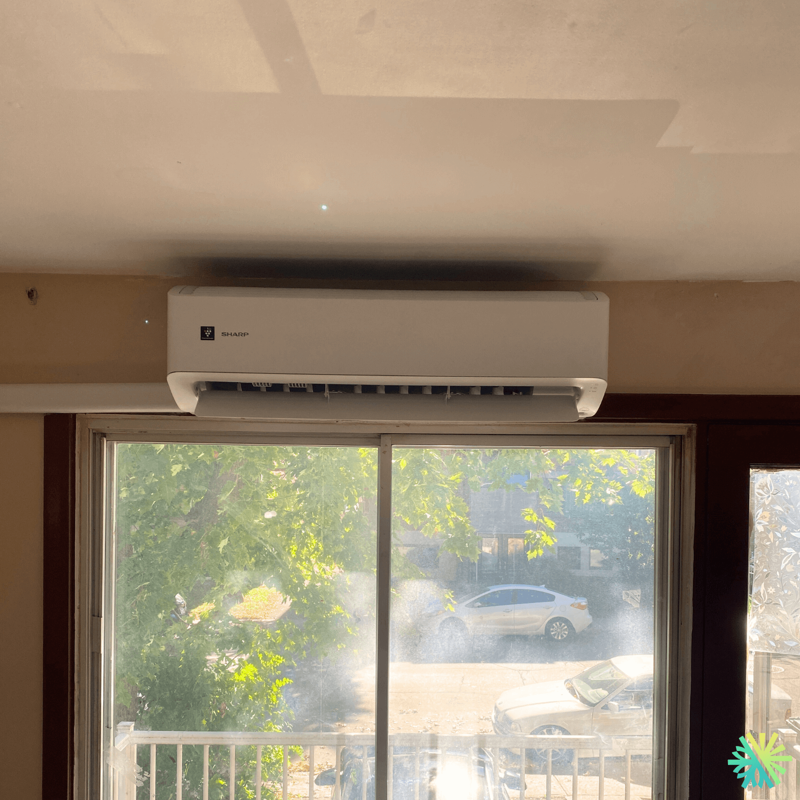 Installation d’une thermopompe murale Sharp à Rosemont–La Petite-Patrie (Montréal)