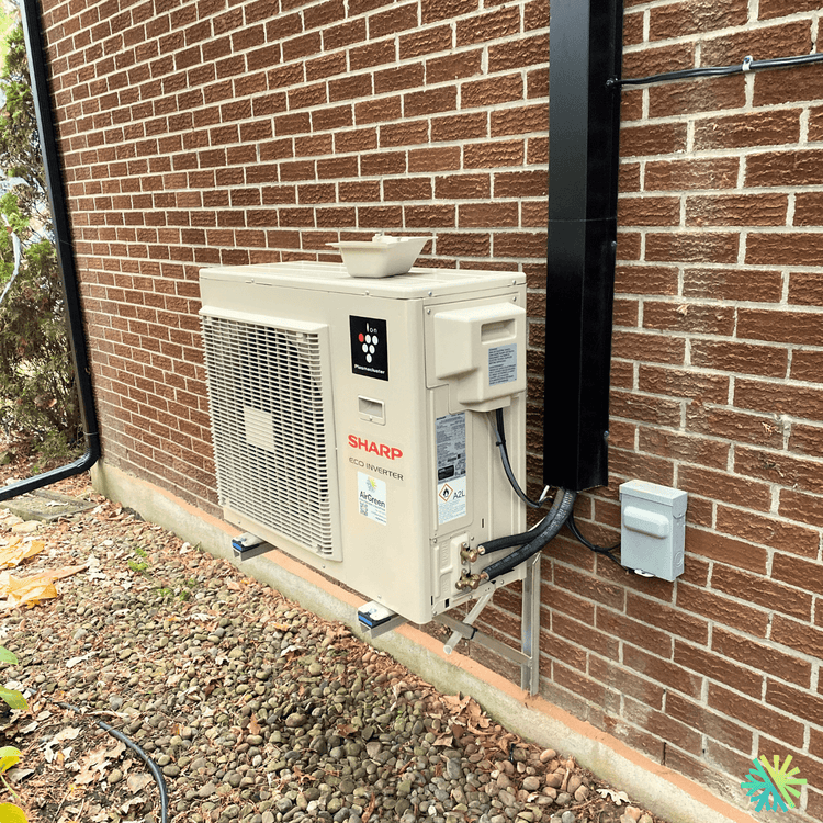 Installation d’une thermopompe murale Sharp ZU1 à Côte Saint-Luc (Montréal)