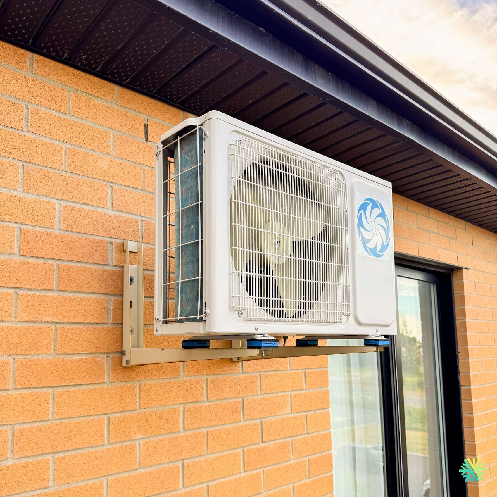 Réparation d’une thermopompe murale à Dorval