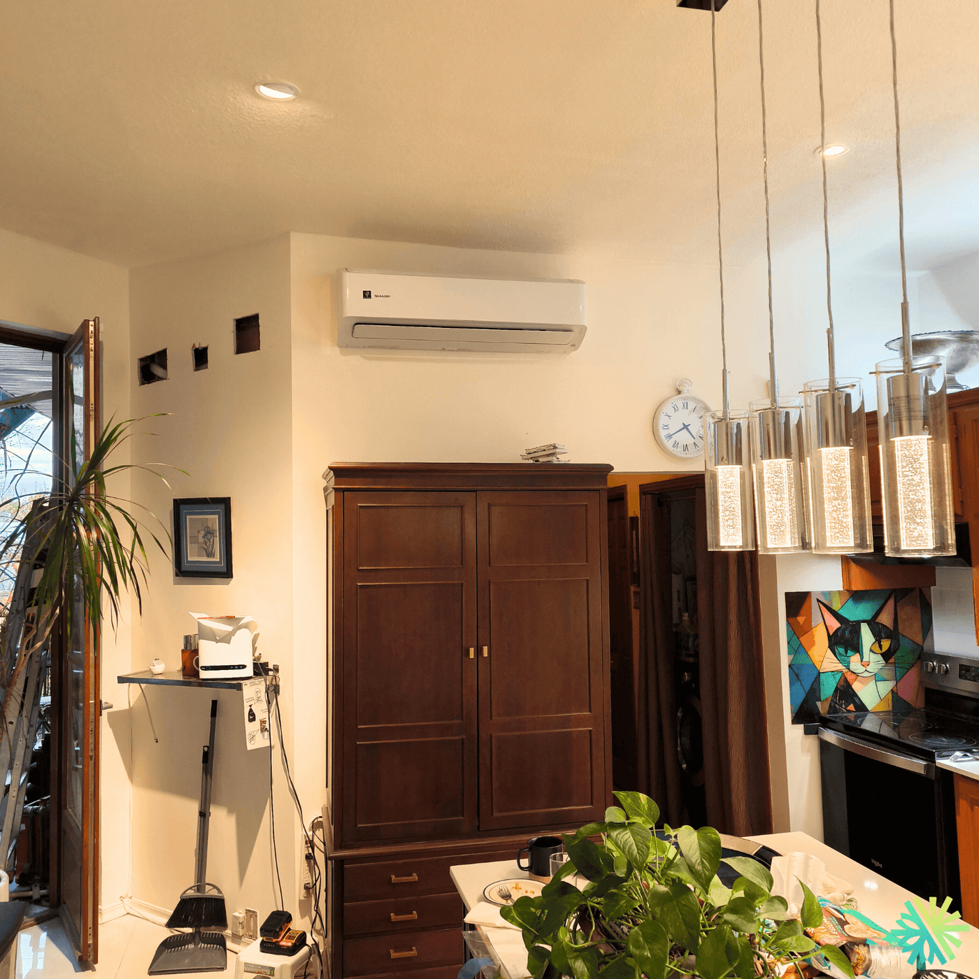 Installation d’une thermopompe murale Sharp ZU1 à Pointe-Claire (West Island, Montréal)