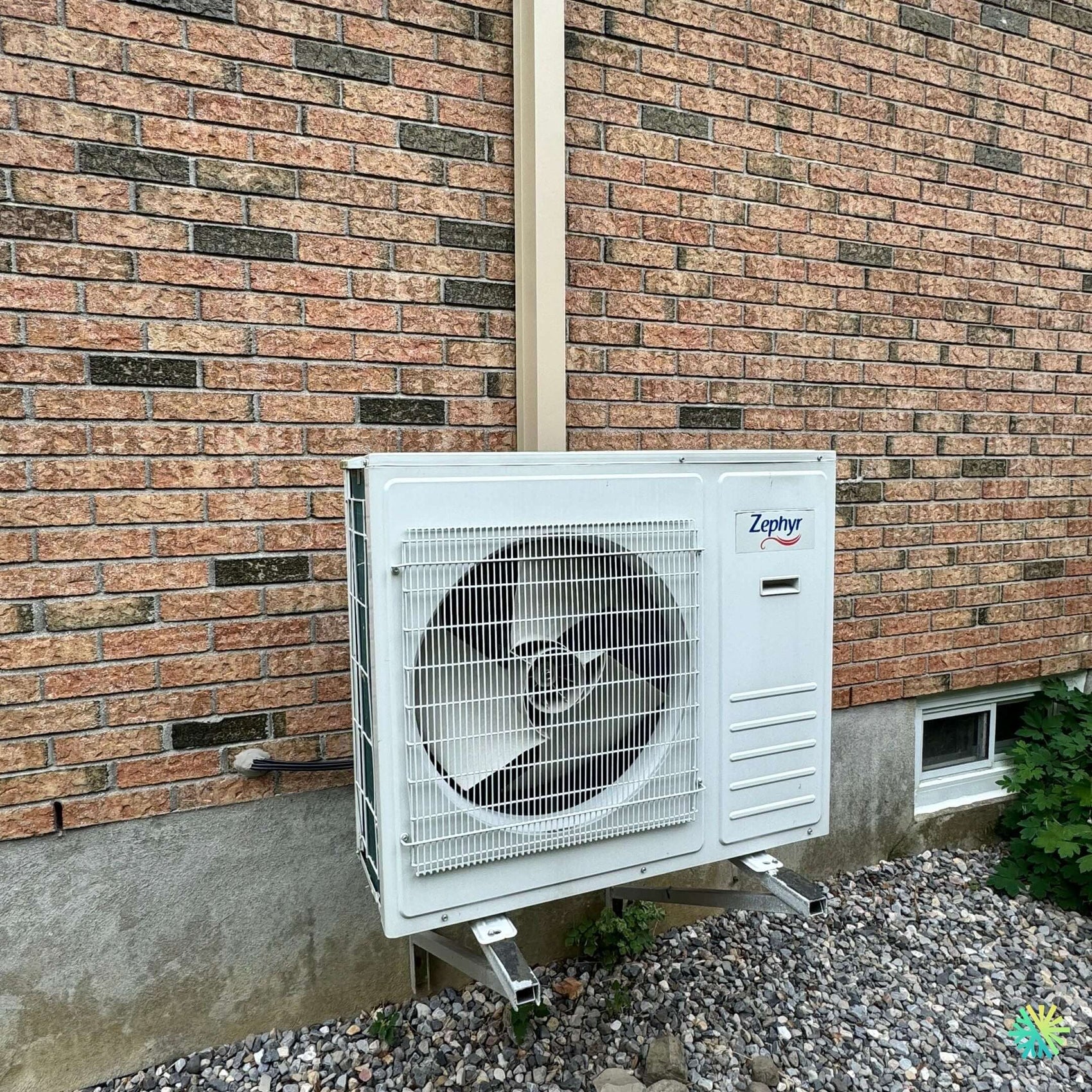 Réparation d’une thermopompe murale Zephyr à Blainville