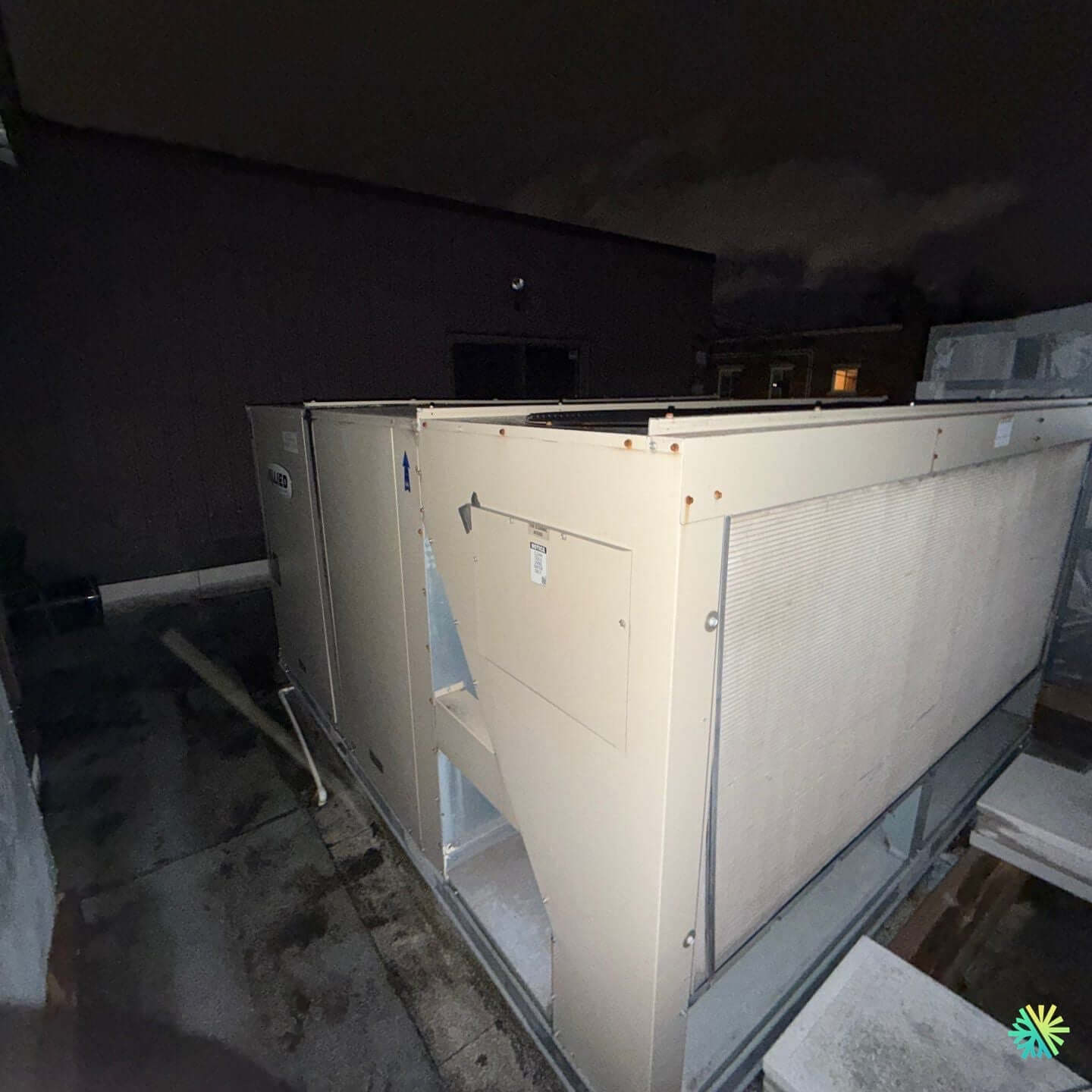 CVC Commercial à Laval : Rétrofit d’un Système Rooftop Allied pour un Immeuble de Bureaux