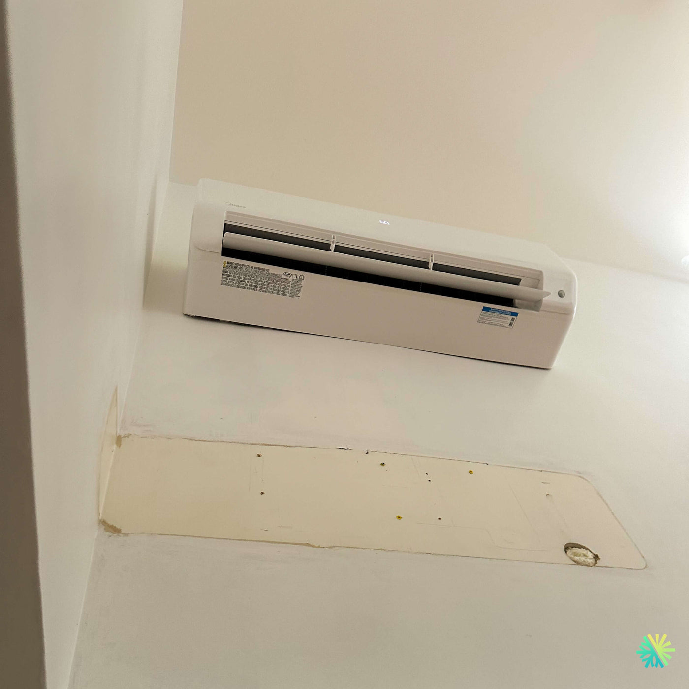 Installation d’une thermopompe murale MIDEA35 18 000 BTU à Sainte-Marthe-sur-le-Lac : une solution mini split performante pour moderniser le confort d’une résidence sur la Rive Nord