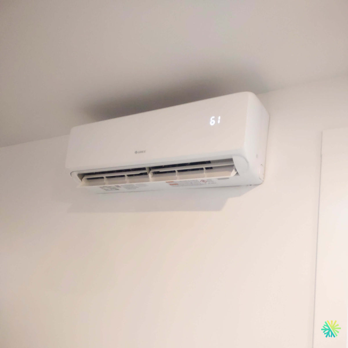 Installation d’une thermopompe murale GREE LIVO R32 – climatiseur mini split à Vimont, Laval