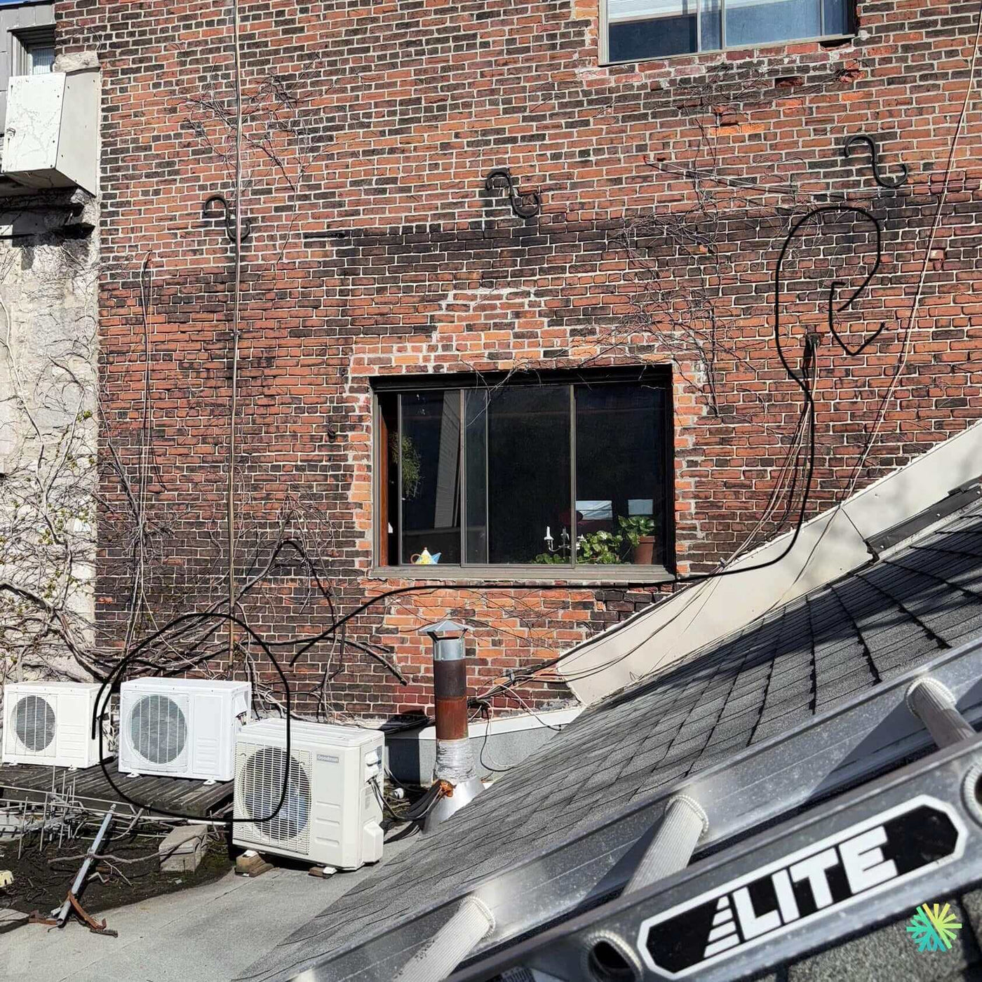 Installation d’une thermopompe murale MultiZone à Rosemont–La Petite-Patrie