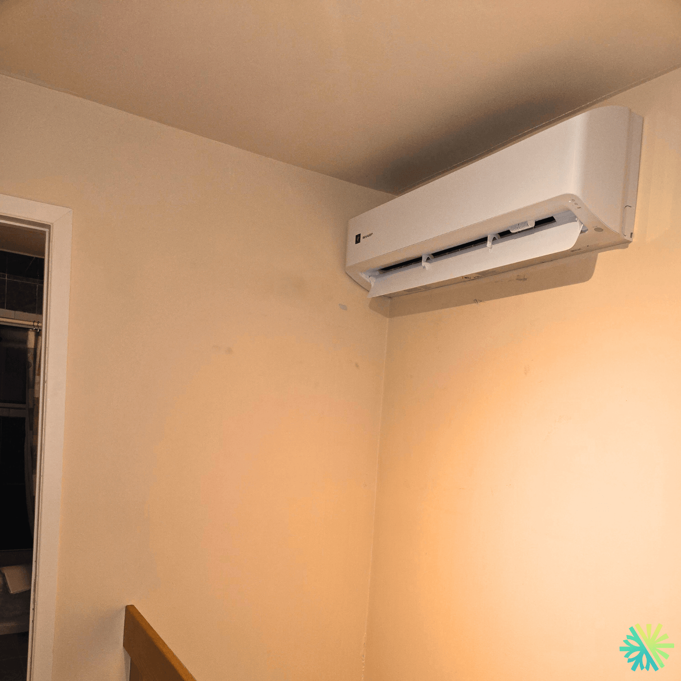 Installation d’une thermopompe murale Sharp ZU1 à Rosemont–La Petite-Patrie