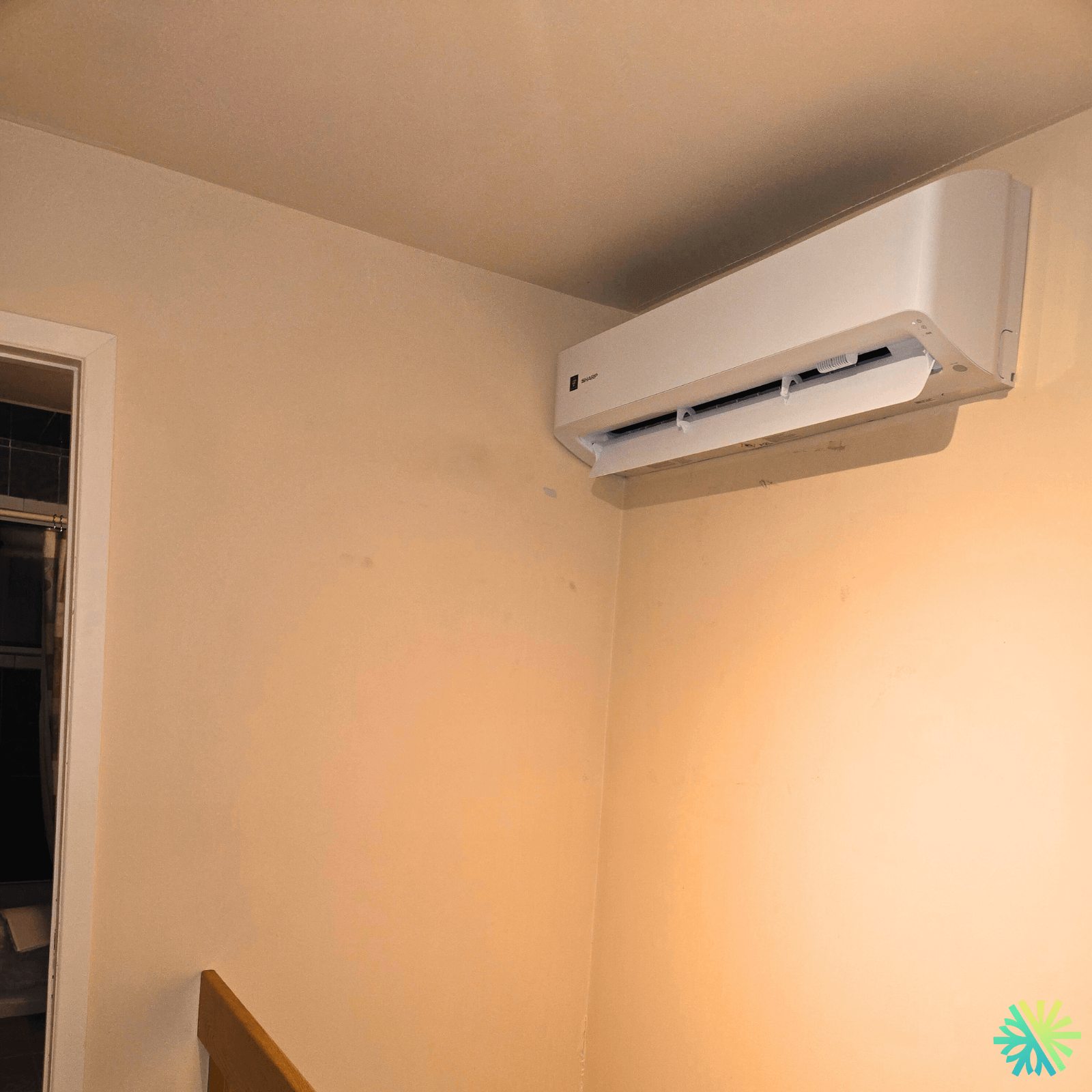 Installation d’une thermopompe murale Sharp ZU1 à Rosemont–La Petite-Patrie