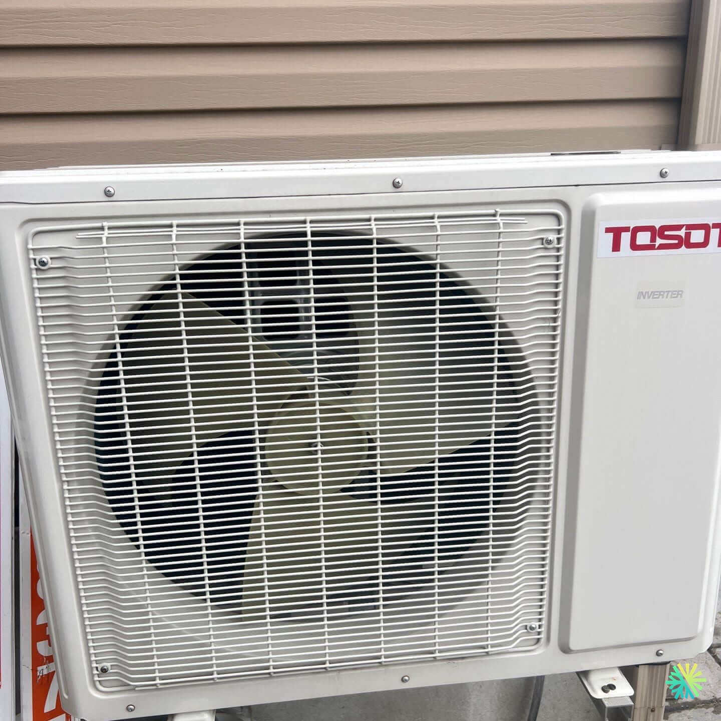 Installation d’une thermopompe murale Tosot Inverter à Saint-Laurent