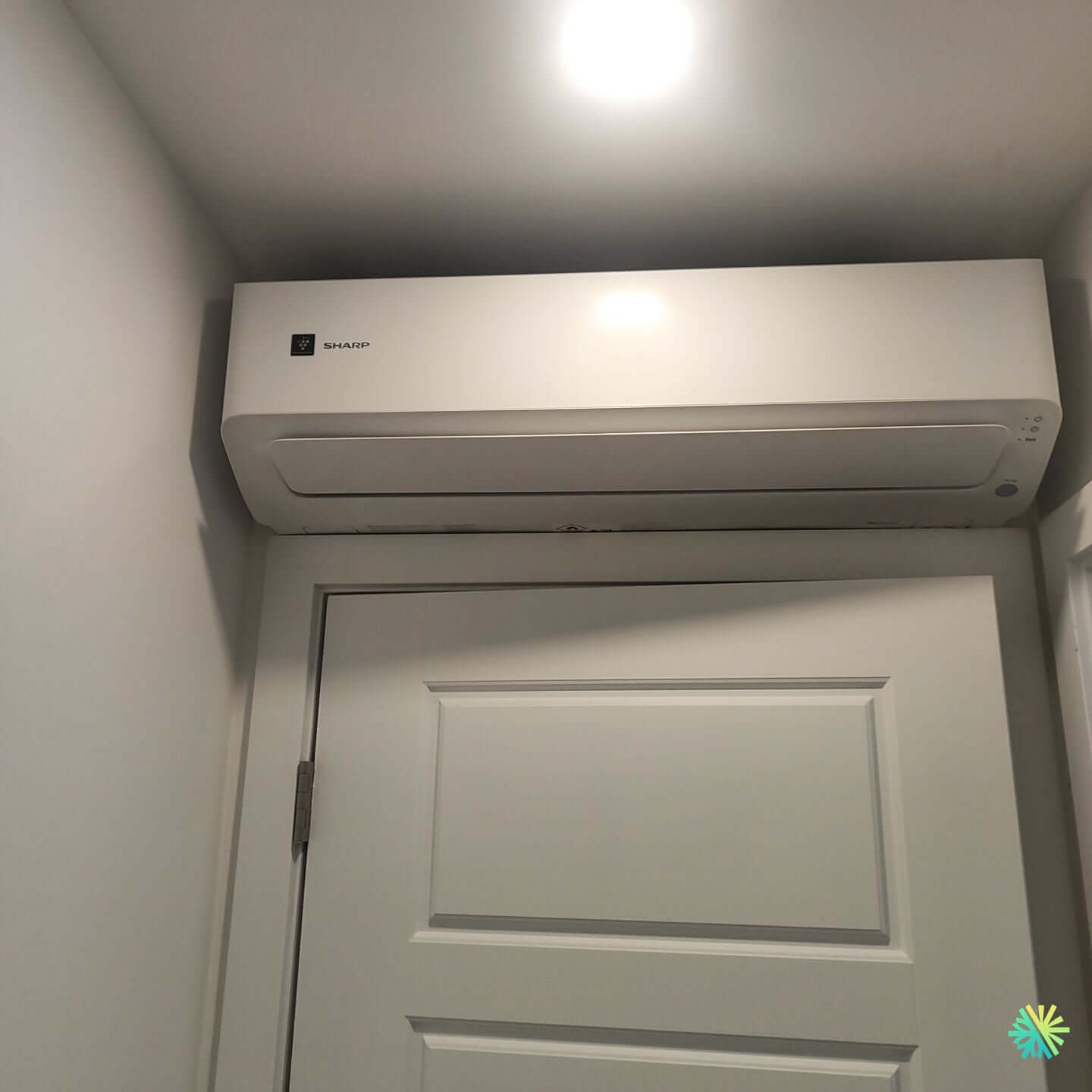 Installation d’une Sharp ZU1 thermopompe murale à Villeray–Saint-Michel–Parc-Extension