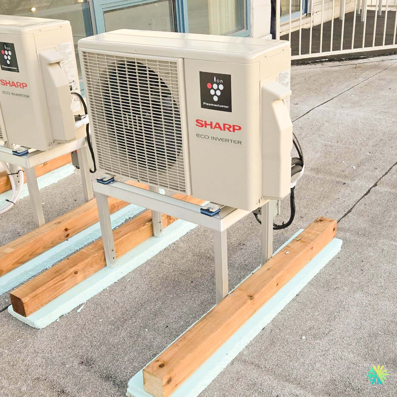 Une solution de confort fiable pour Sainte-Rose : installation d’une thermopompe murale SHARP ZU1 12 000 BTU