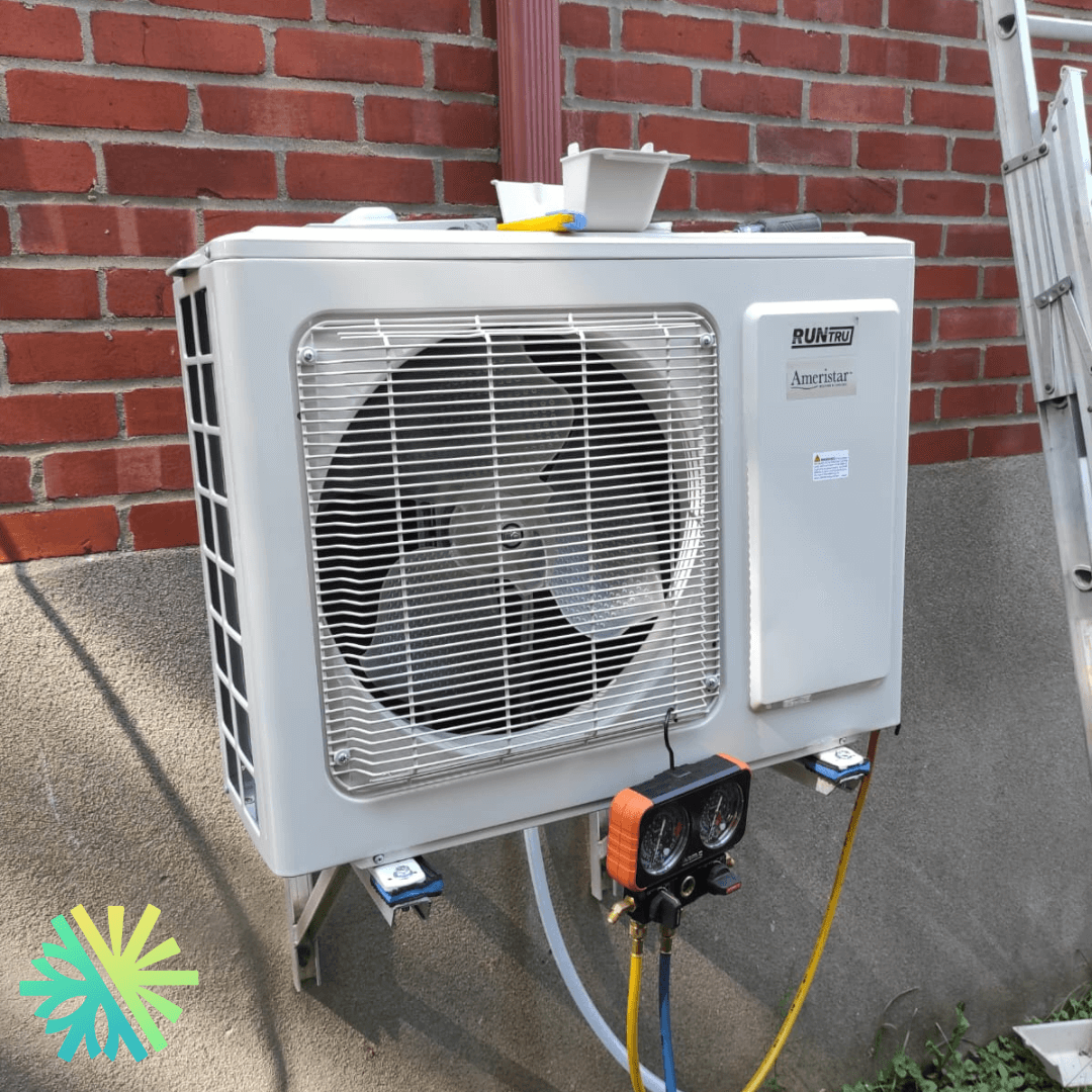 Installation Dune Thermopompe Murale Ameristar 22 Seer 115v à Laval 7573