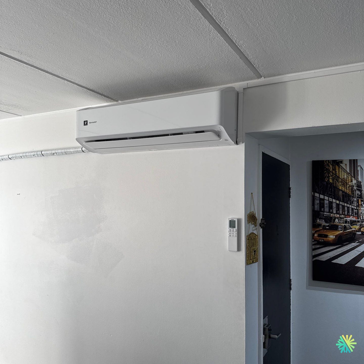 Installation d’une Sharp (gamme ZU1) thermopompe murale à Rosemont–La Petite-Patrie