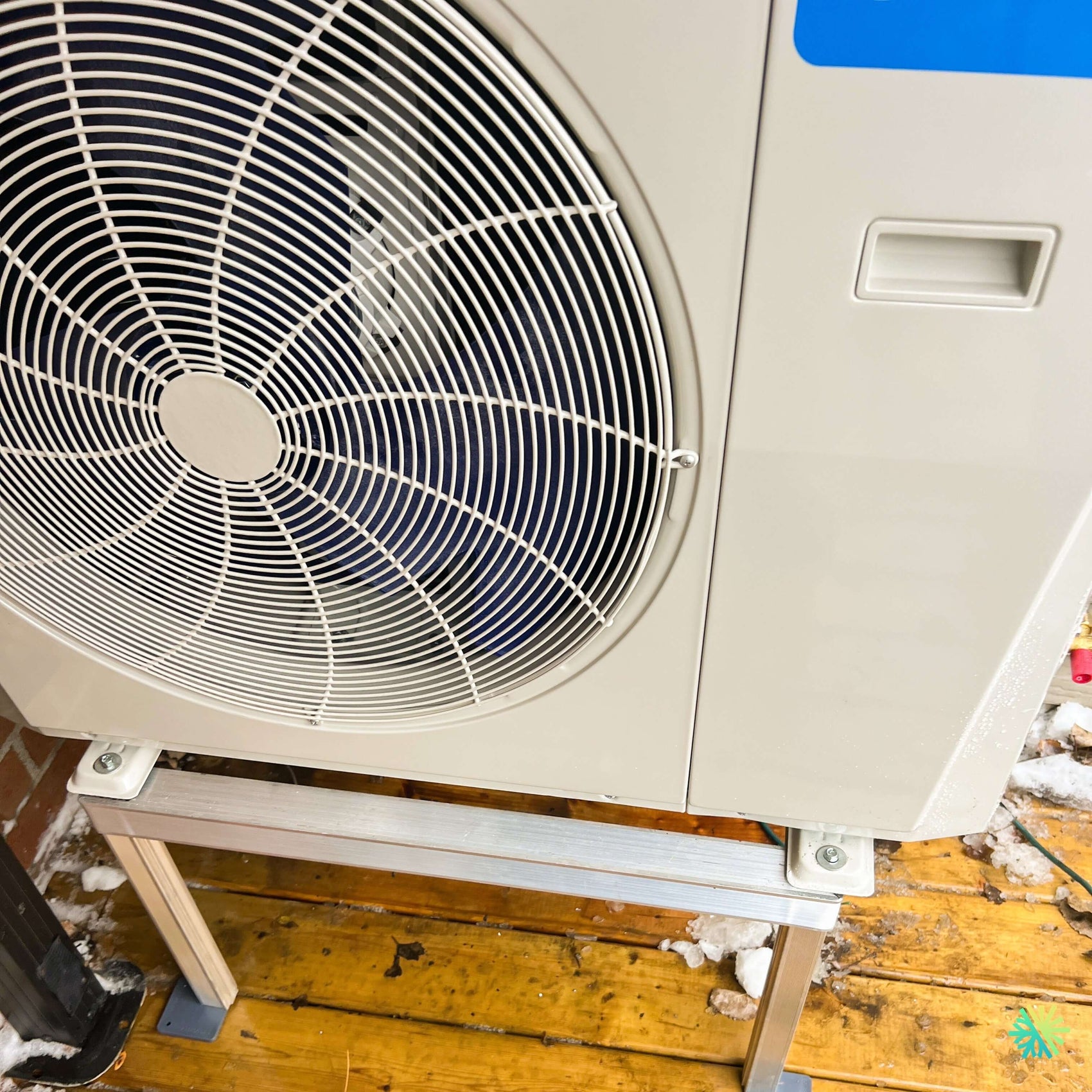Installation d’une MIDEA35 12 000 BTU Thermopompe Murale - Climatiseur - Mini Split à Westmount