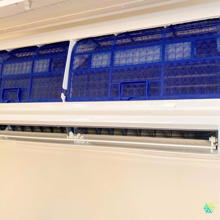 Installation de climatiseur mural en hauteur : comment AirGreen a relevé un défi périlleux sur un gratte-ciel montréalais