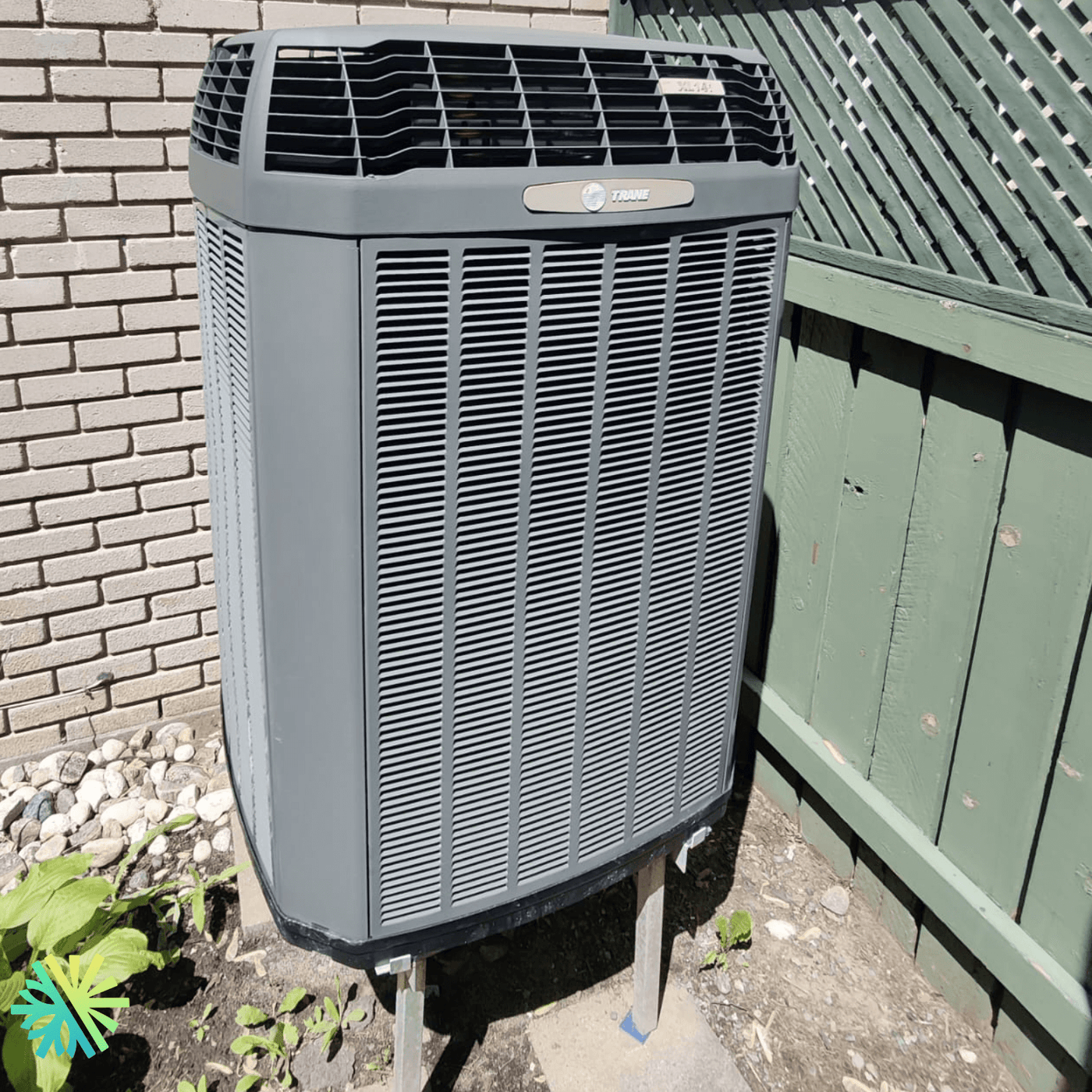 Réparation d’un climatiseur central TRANE à Longueuil