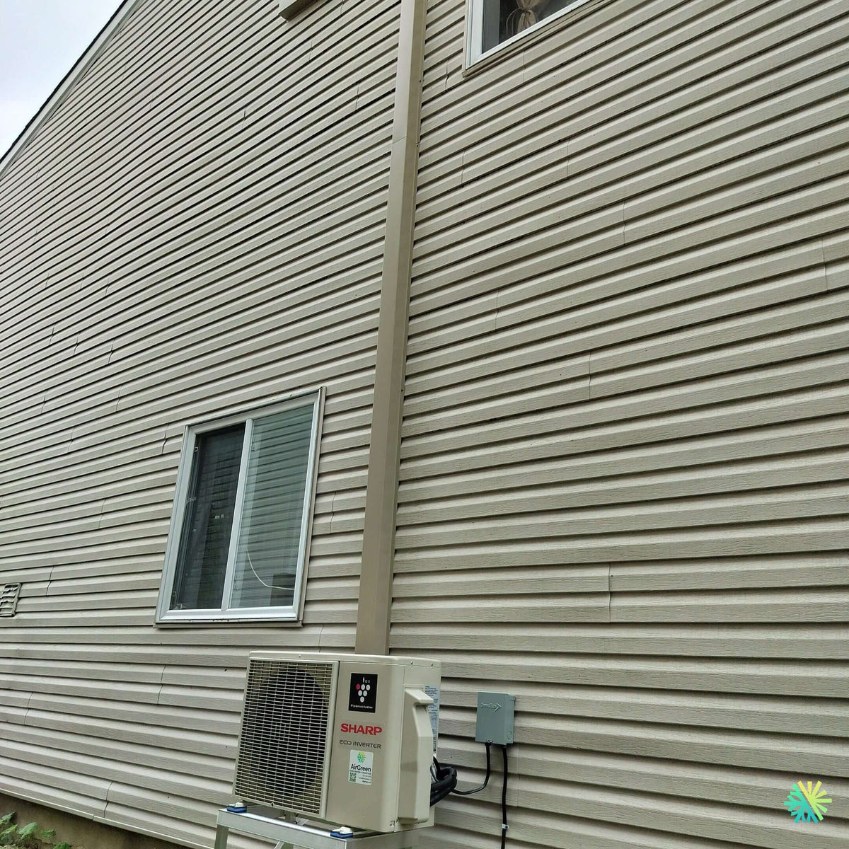 Installation d’une Sharp ZU1 thermopompe murale à Sainte-Rose (Laval)