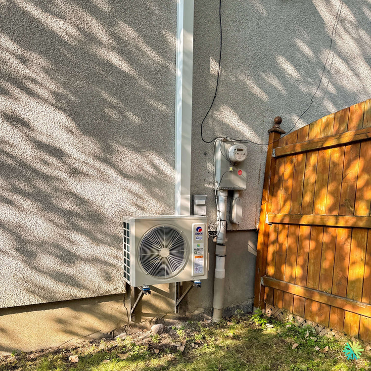 Installation d’une GREE LIVO R32 Thermopompe Murale - Climatiseur - Mini Split à Ahuntsic-Cartierville, Montréal