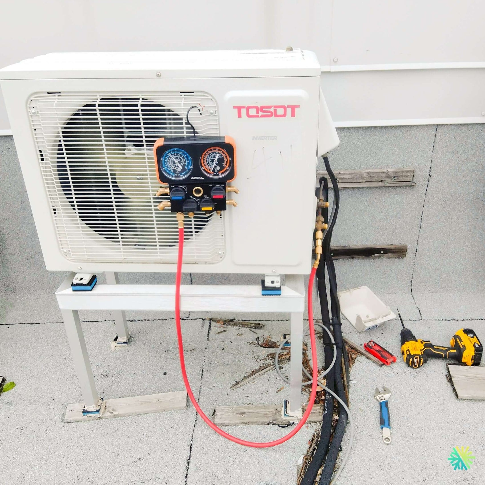 Pourquoi certaines thermopompes murales tombent-elles constamment en mode dégivrage en hiver ? (Réponse claire)