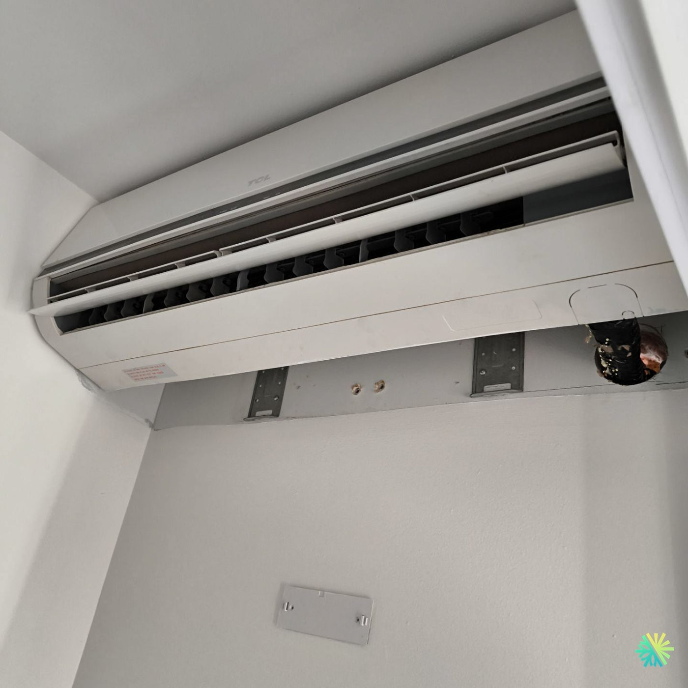 Réparation d’un climatiseur mural TCL à Longueuil