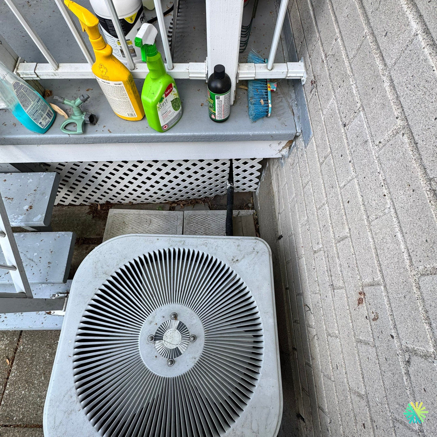 Nettoyage d’une thermopompe centrale à Pointe-Claire