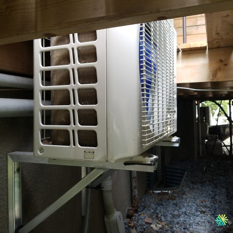 Réparation d’une thermopompe murale Midea à Sainte-Dorothée