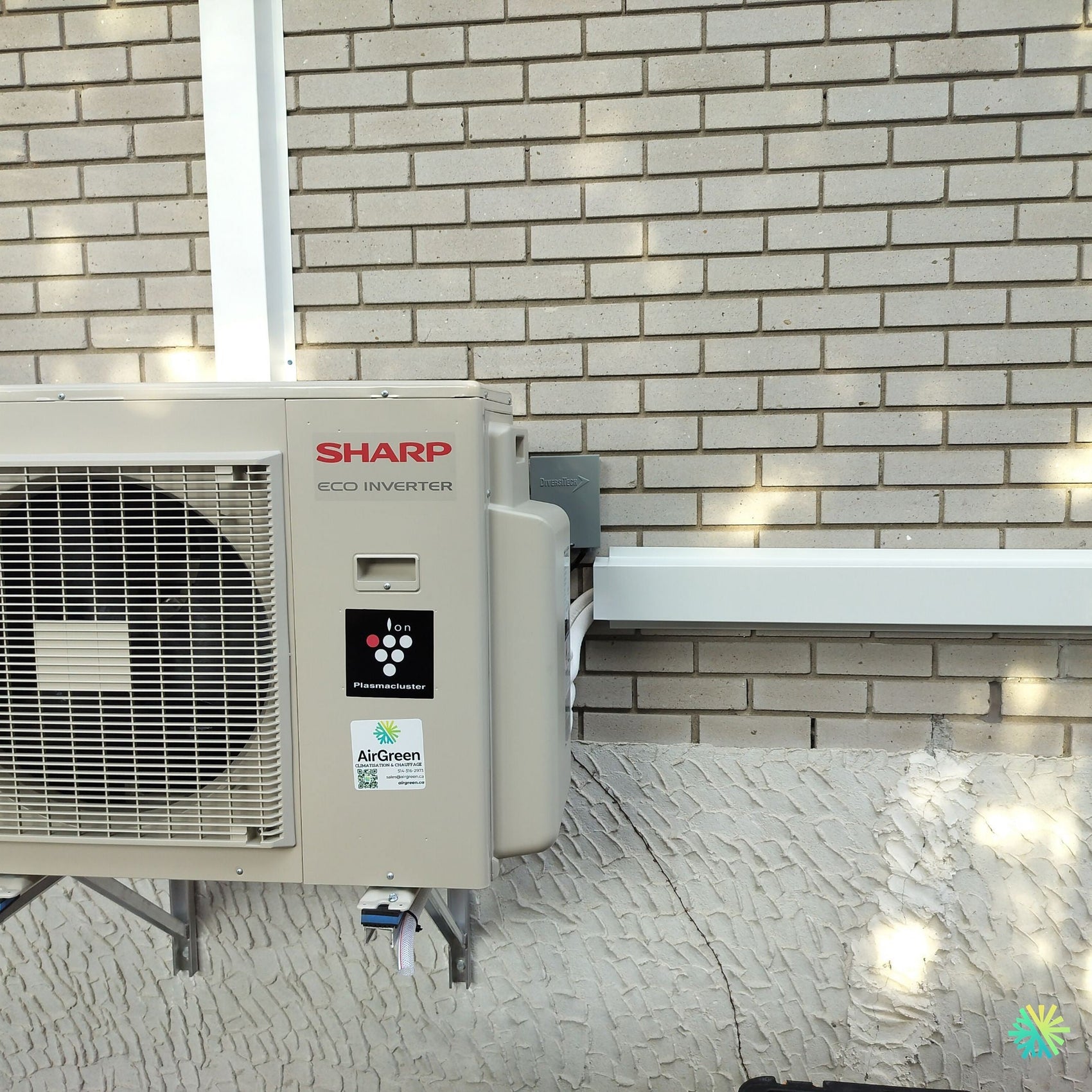 Installation d’une Sharp Eco Inverter thermopompe murale à Chomedey (Laval)