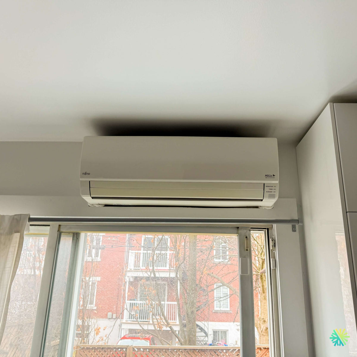 Réparation d’une thermopompe murale Fujitsu à Oka