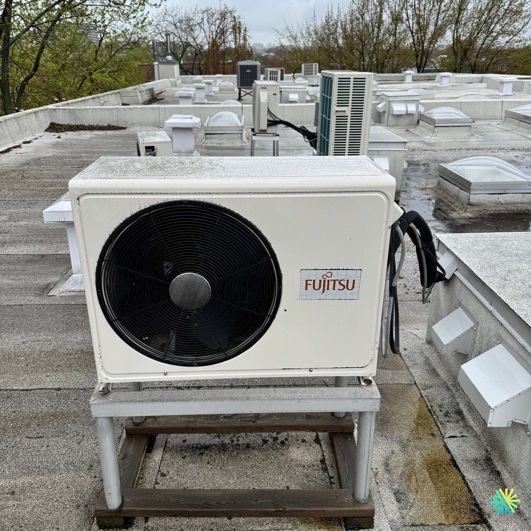 Réparation d’une thermopompe murale Fujitsu à Côte-des-Neiges–Notre-Dame-de-Grâce