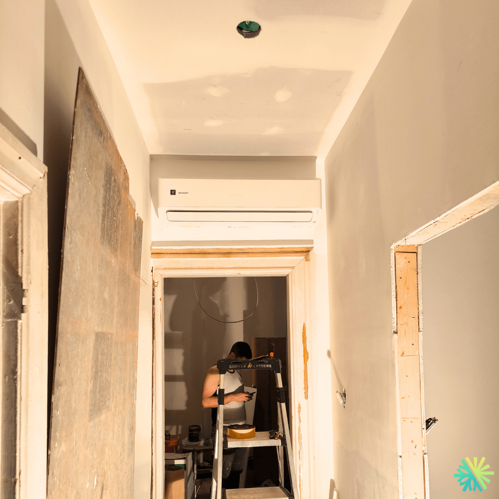 Installation d’une thermopompe murale Sharp au Plateau-Mont-Royal