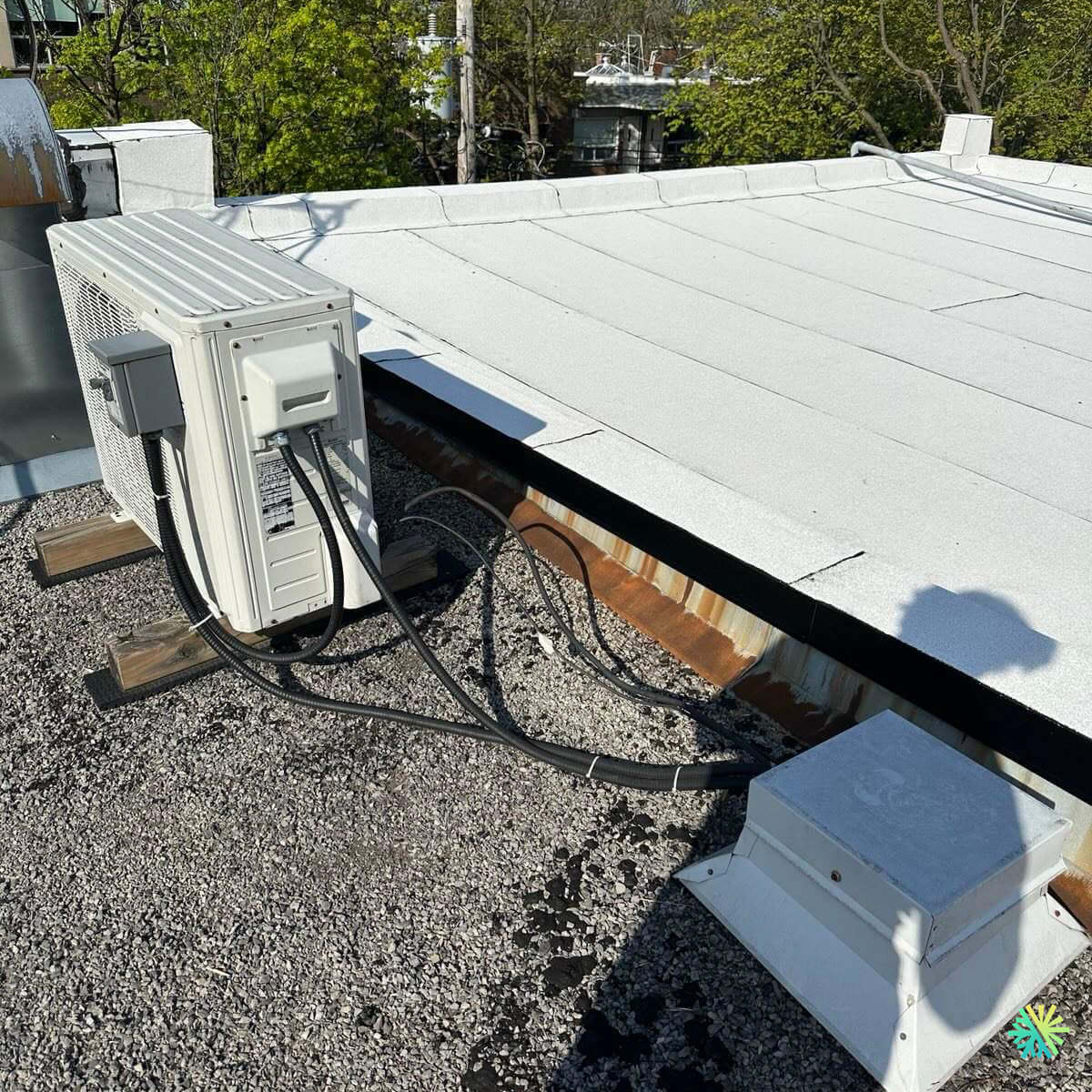 Réparation d’une thermopompe murale Fujitsu à Rosemont–La Petite-Patrie