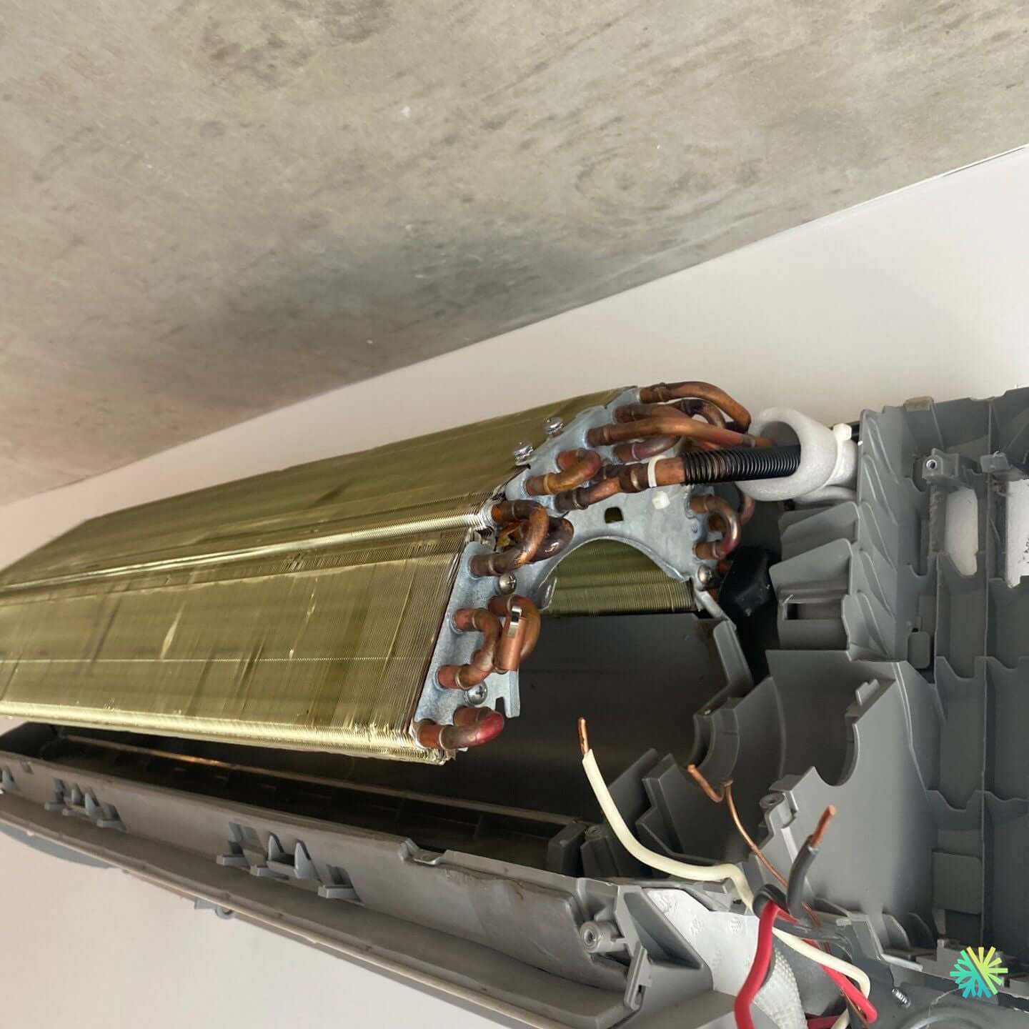 Réparation d’une thermopompe murale Fujitsu à Boucherville