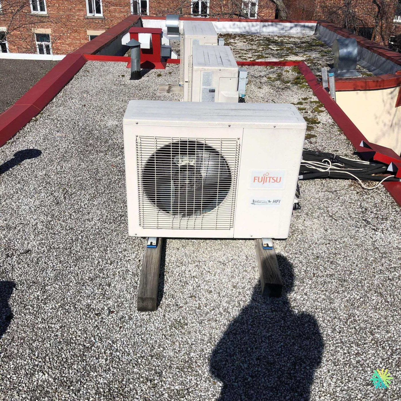 Installation d’une thermopompe murale Fujitsu à Rosemont–La Petite-Patrie