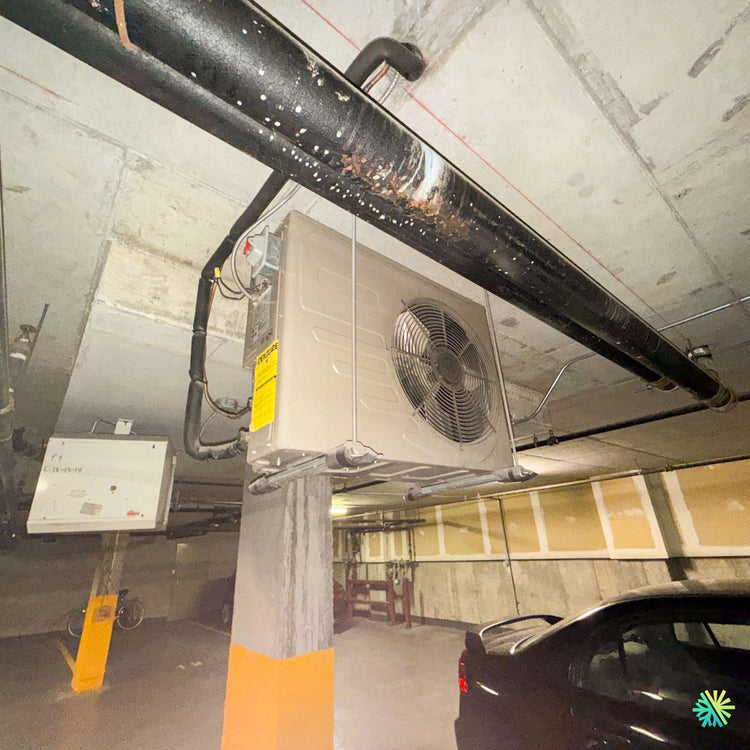 Réparation d’une thermopompe murale à Laval
