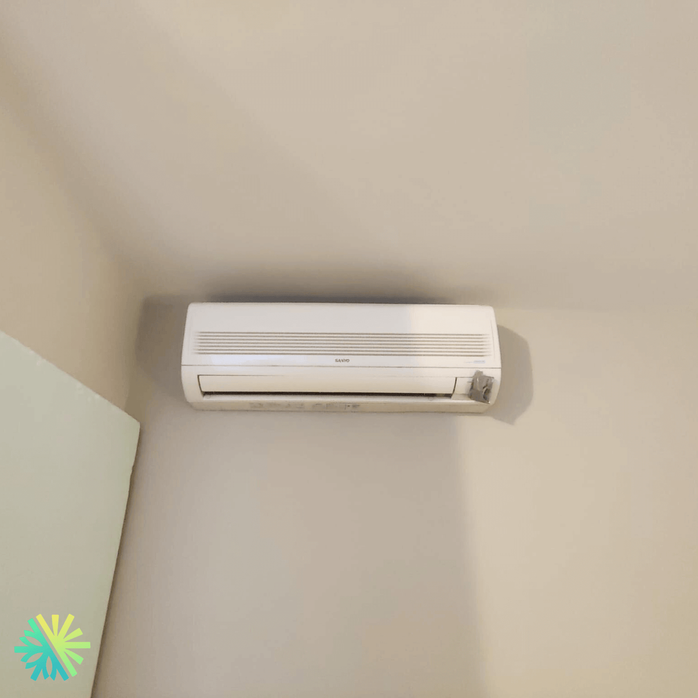 Réparation experte d’une thermopompe murale Sanyo à Outremont