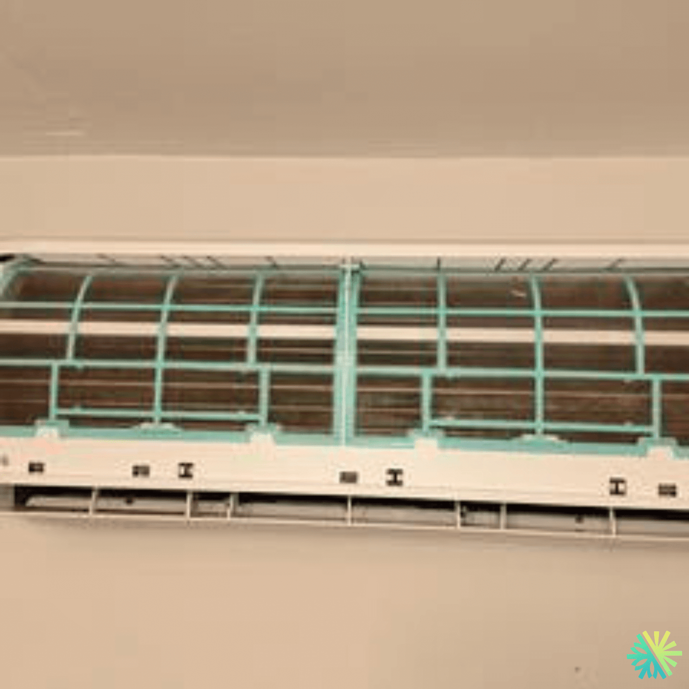 Réparation d’une thermopompe murale Elios à Ville-Marie (Montréal) : retour d’air rétabli, confort retrouvé