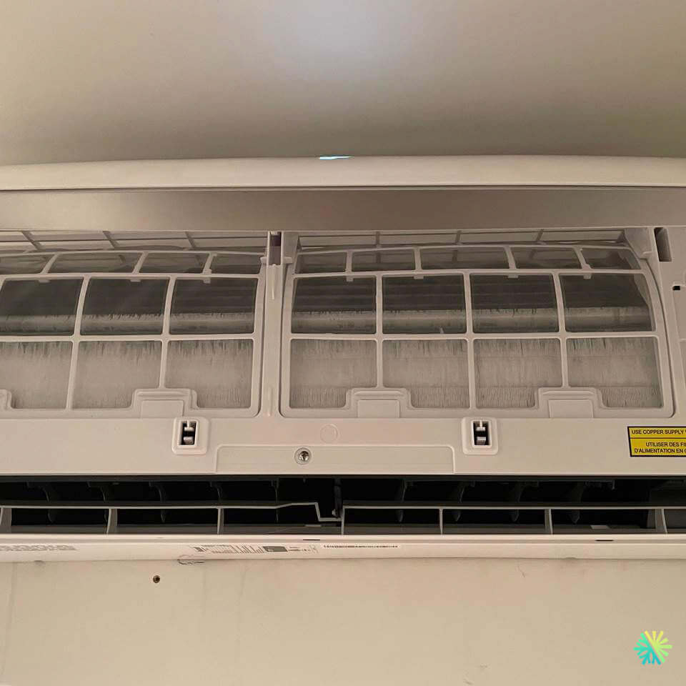 Réparation d’un climatiseur mural Fujitsu givré à Sainte-Thérèse